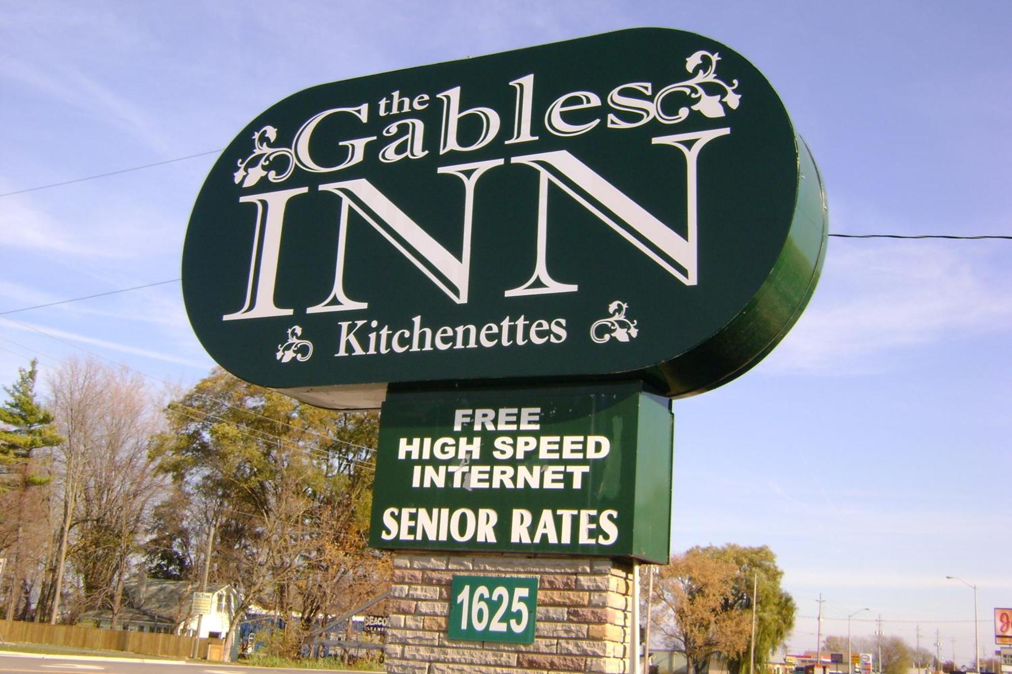 The Gables Inn ซาร์เนีย ภายนอก รูปภาพ